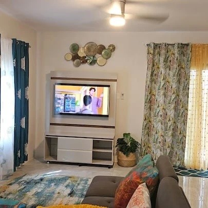 Townhouse in Discovery Bay | ★ 5.0 | 2 bedrooms | 2 beds | 2.5 baths